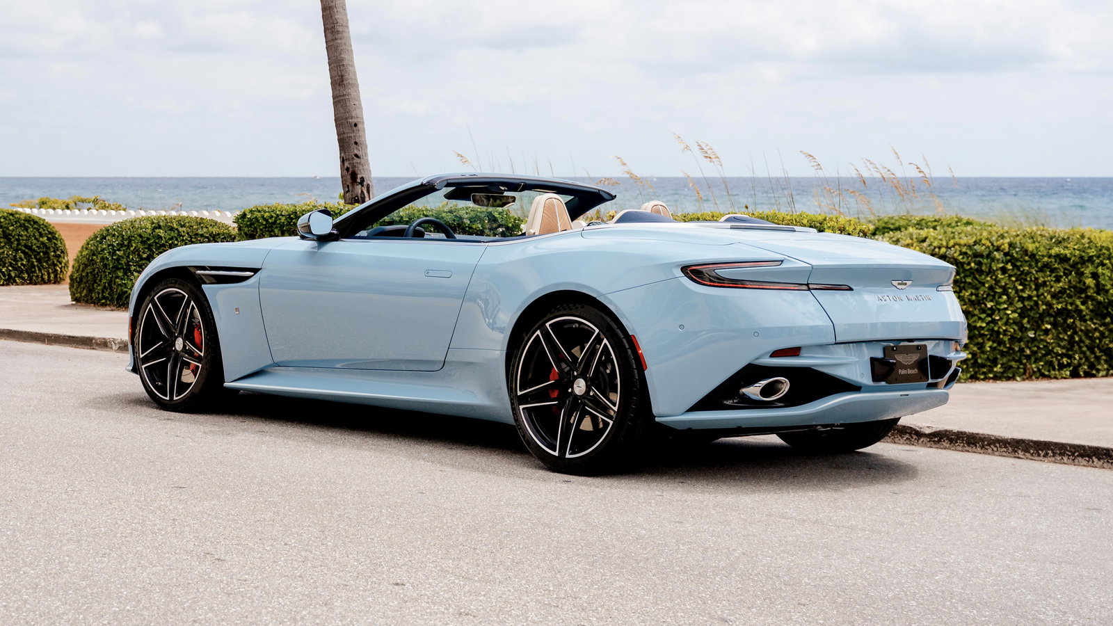 Aston Martin DB12 Volante Palm Beach Edition - rear